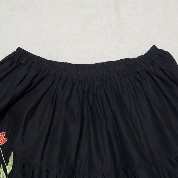 Vintage 90s-Y2K Tantrums Black Floral Embroidered Boho Gypsy Full Circle Skirt M - Picture 6 of 12